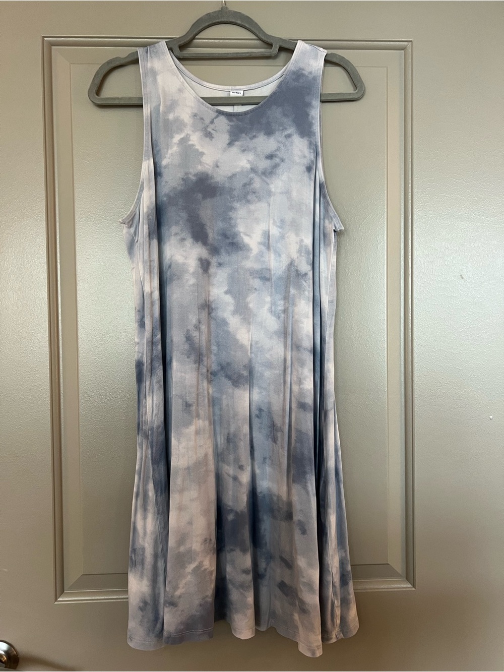 Old Navy Blue and Cream Tie-Dye Midi Dress